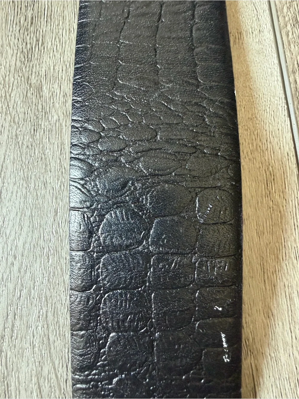 The Ritz Collection-GenuineBlack Leather Croc Embossed Large Silver Buckle-